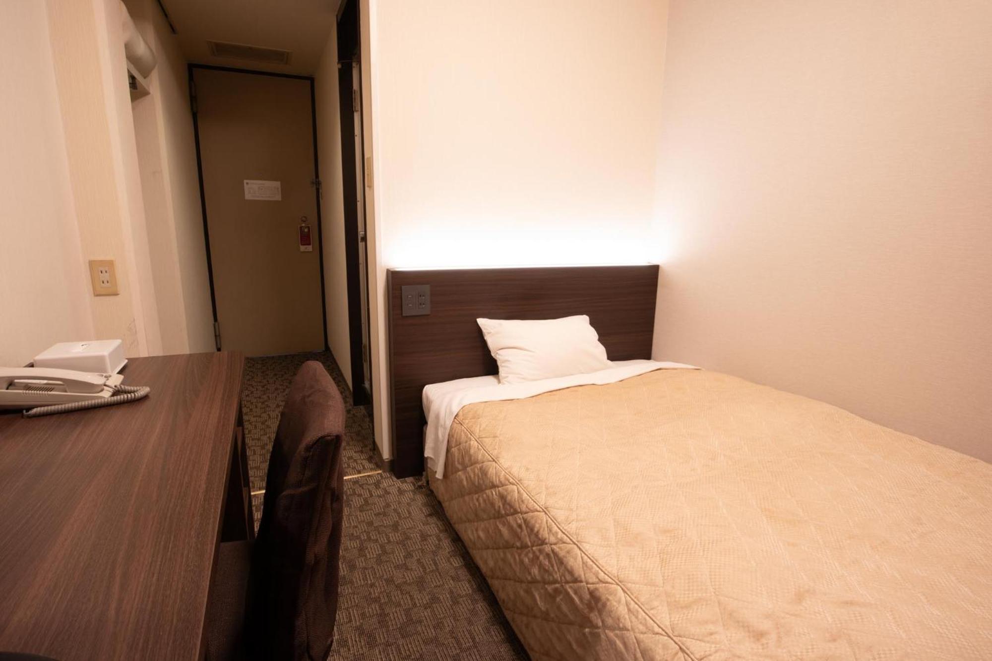מטסויאמה Hotel Aisul Matsuyama חדר תמונה